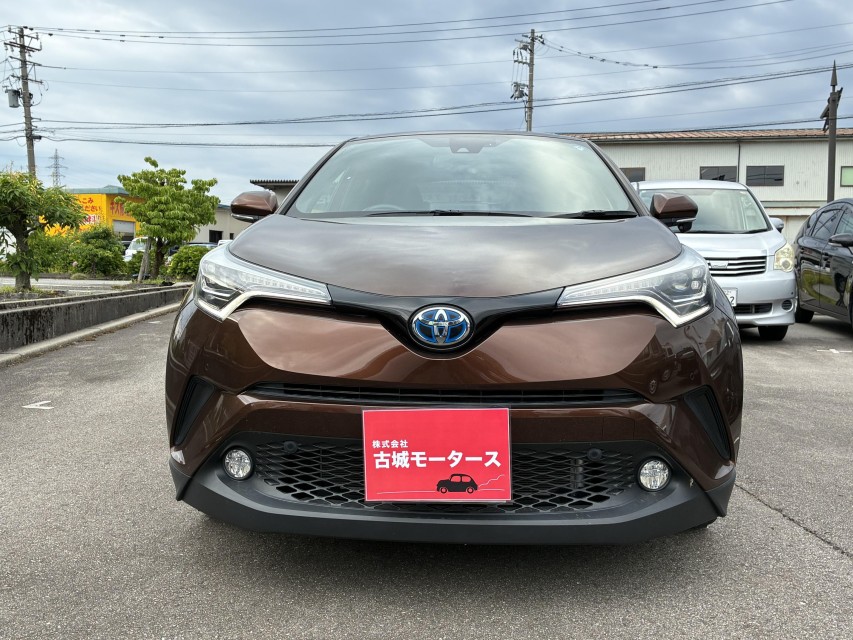 トヨタ C-HR 2枚目