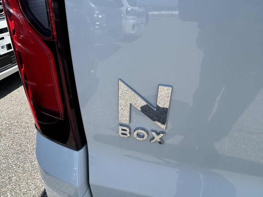 ホンダ N BOX 12枚目