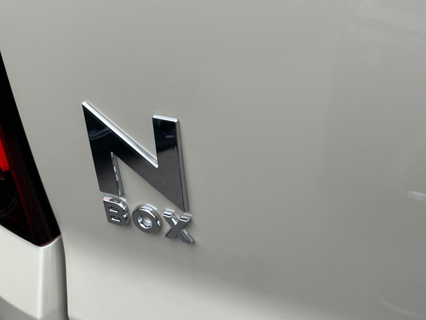 ホンダ N BOX 11枚目