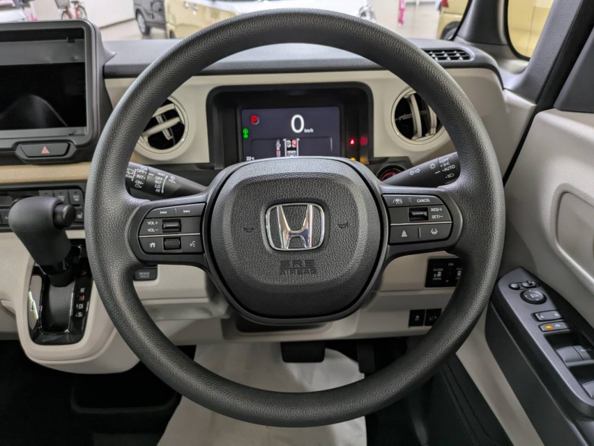 ホンダ N BOX 27枚目