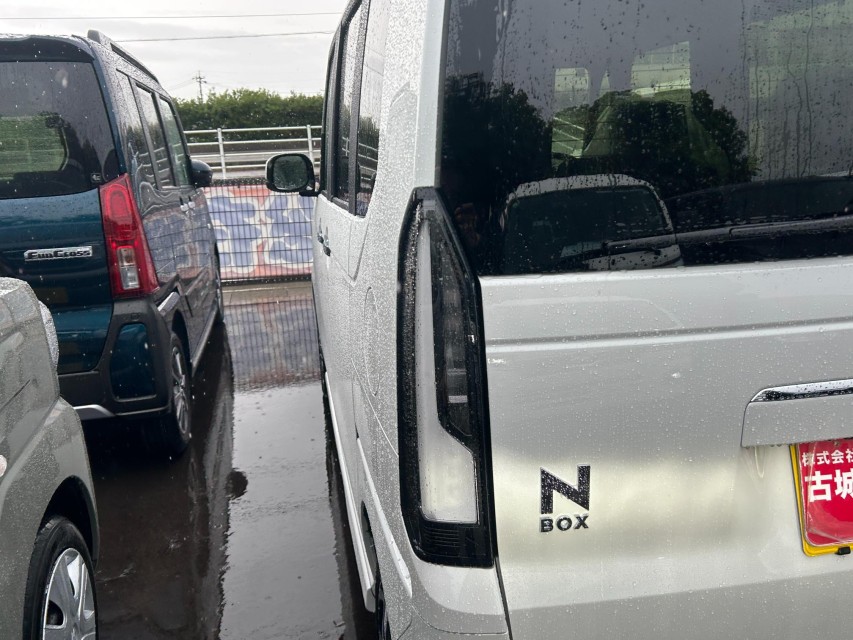 ホンダ N BOX 11枚目