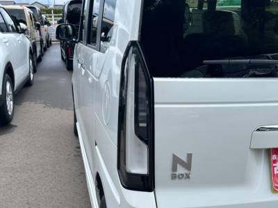 ホンダ N BOX 12枚目