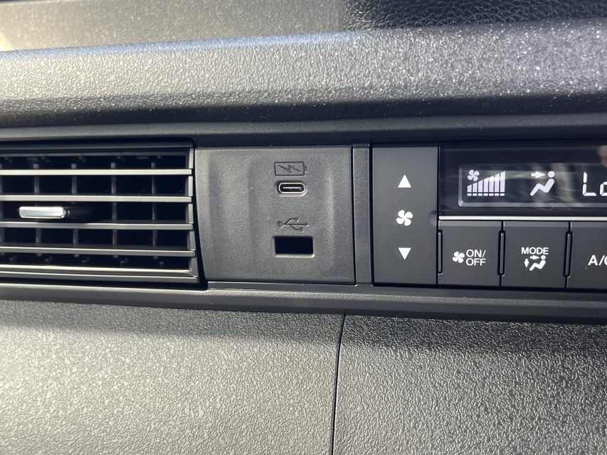 ホンダ N BOX 27枚目