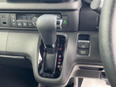 ホンダ N BOX 27枚目