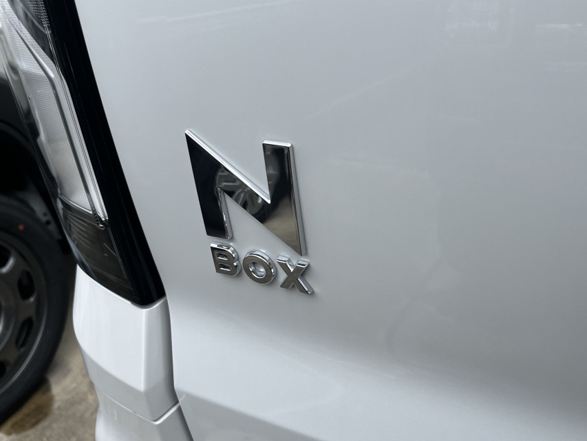 ホンダ N BOX 11枚目
