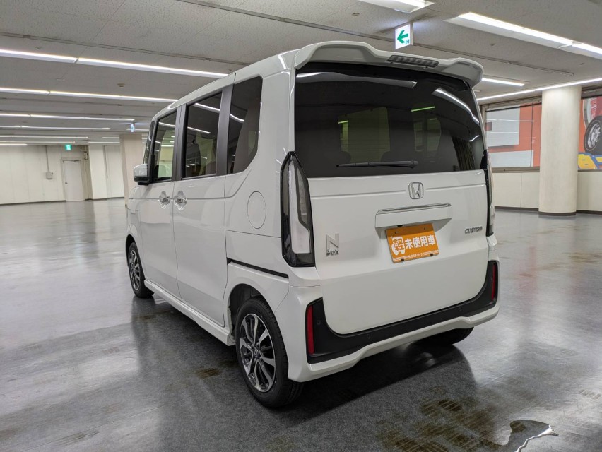 ホンダ N BOX 11枚目