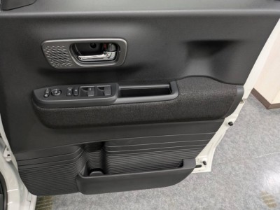 ホンダ N BOX 27枚目