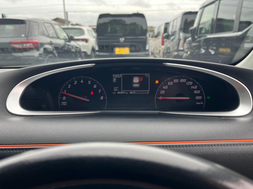 トヨタ シエンタ 31枚目