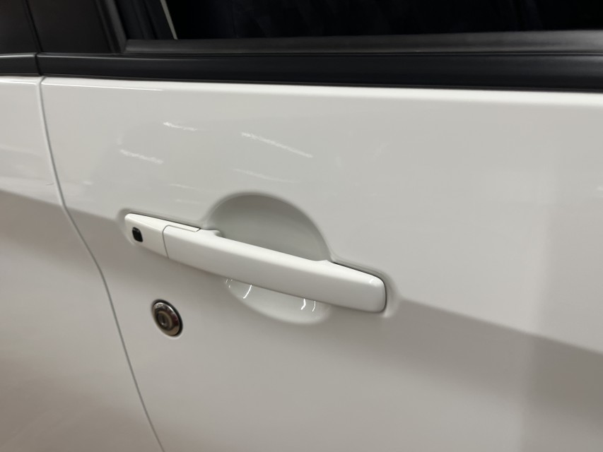三菱 eKクロスEV 28枚目