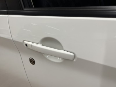 三菱 eKクロスEV 28枚目
