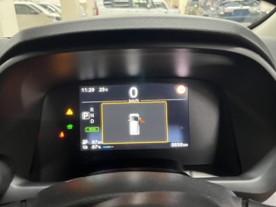 三菱 eKクロスEV 31枚目