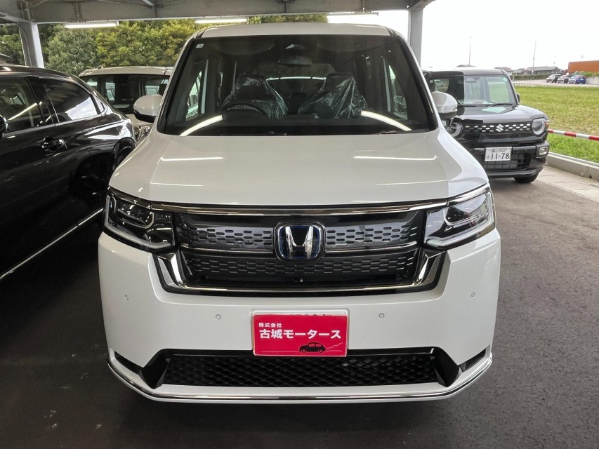 ホンダ ステップワゴンスパーダ 2枚目