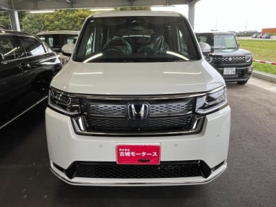 ホンダ ステップワゴンスパーダ 2枚目