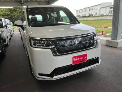ホンダ ステップワゴンスパーダ 4枚目