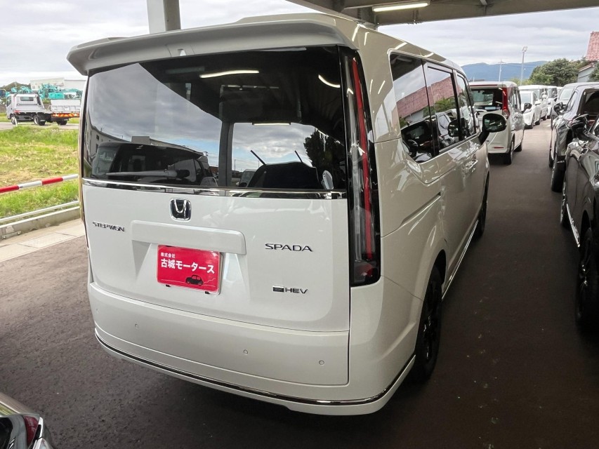 ホンダ ステップワゴンスパーダ 9枚目