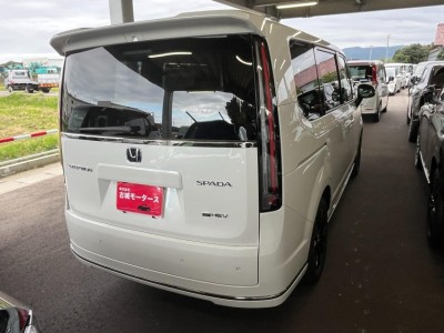 ホンダ ステップワゴンスパーダ 9枚目